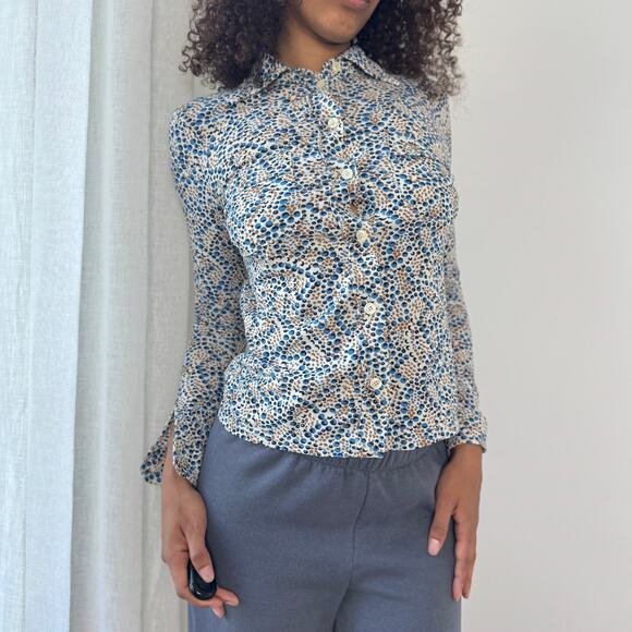 Vintage Italian Button-Up Mesh Blouse with Micro Dot Print (XS) - Picture 6 of 7
